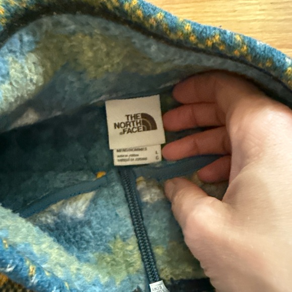 North Face Gordon Lyons Novelty 1/4 Zip Size L summit Gold Landscape Knit Print - Picture 4 of 7